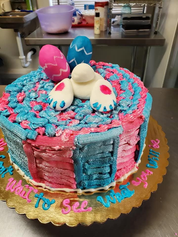 Pastel de baby shower o revelación de género 19