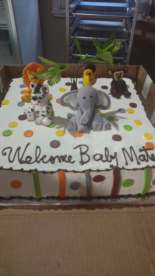 Pastel de baby shower o revelación de género 28
