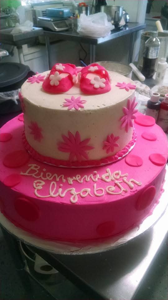 Pastel de baby shower o revelación de género 46
