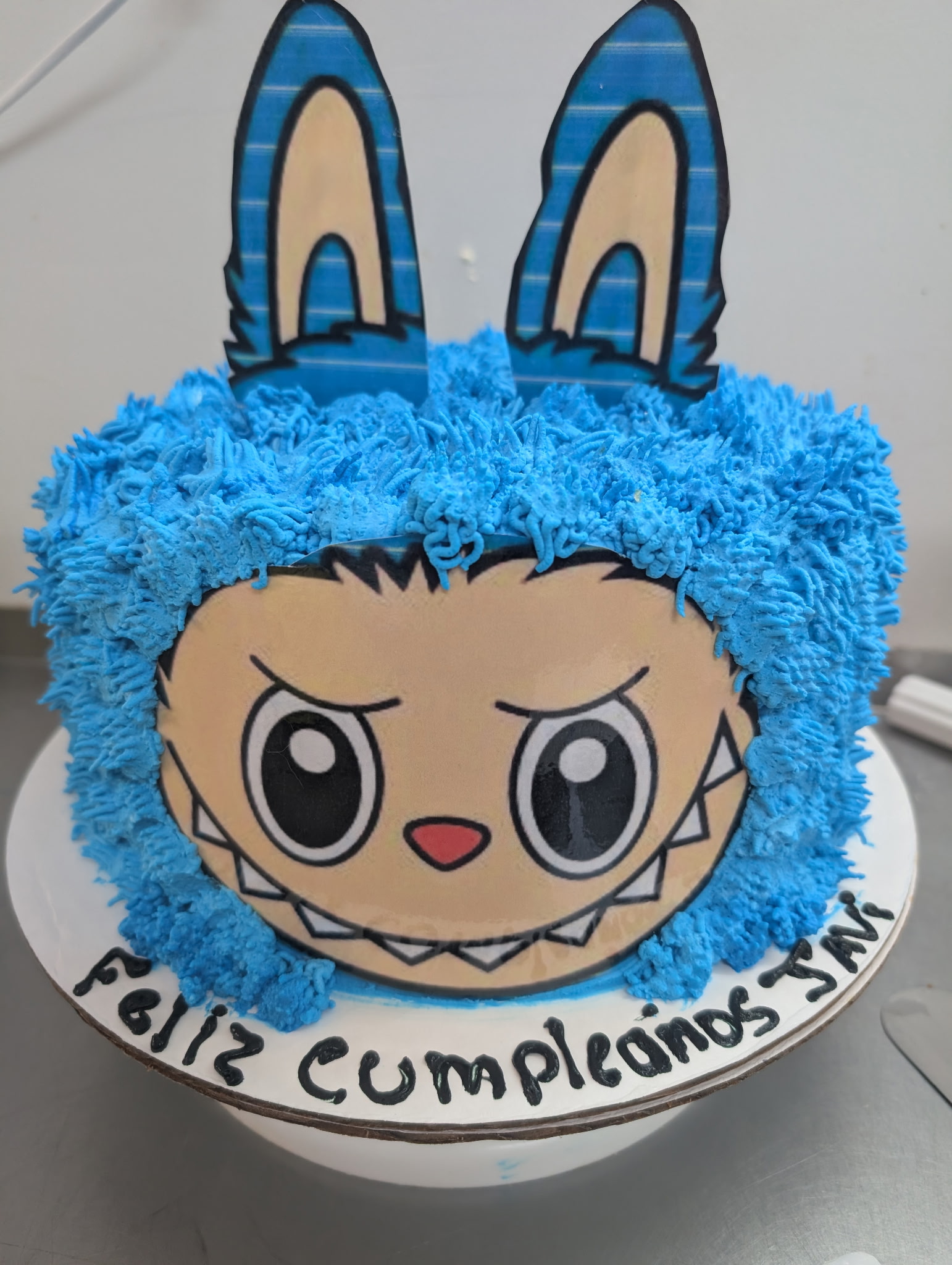Pastel de cumpleaños azul