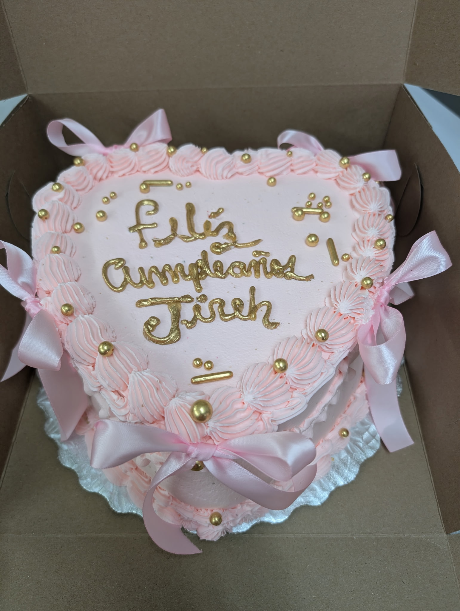 Pastel de cumpleaños rosa